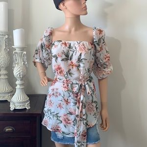 Dynamite cute top great condition